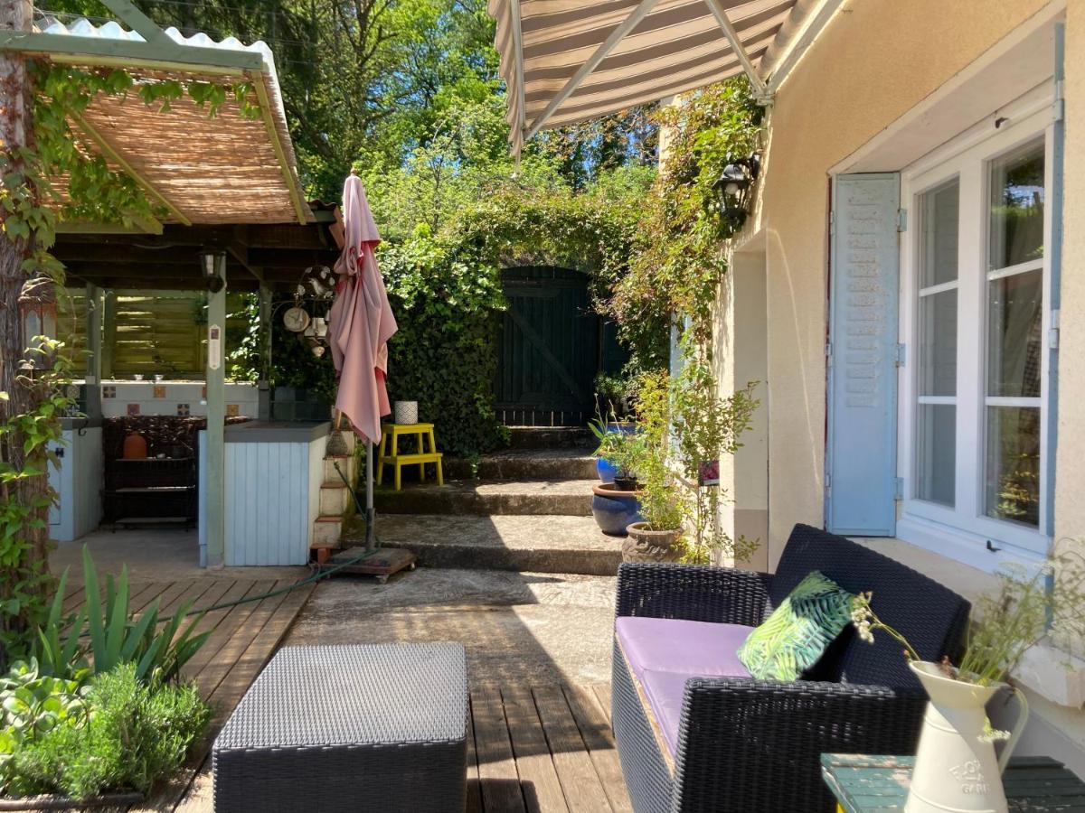 La Maison Charmante D'Elisabeth Saint-Ybard Esterno foto