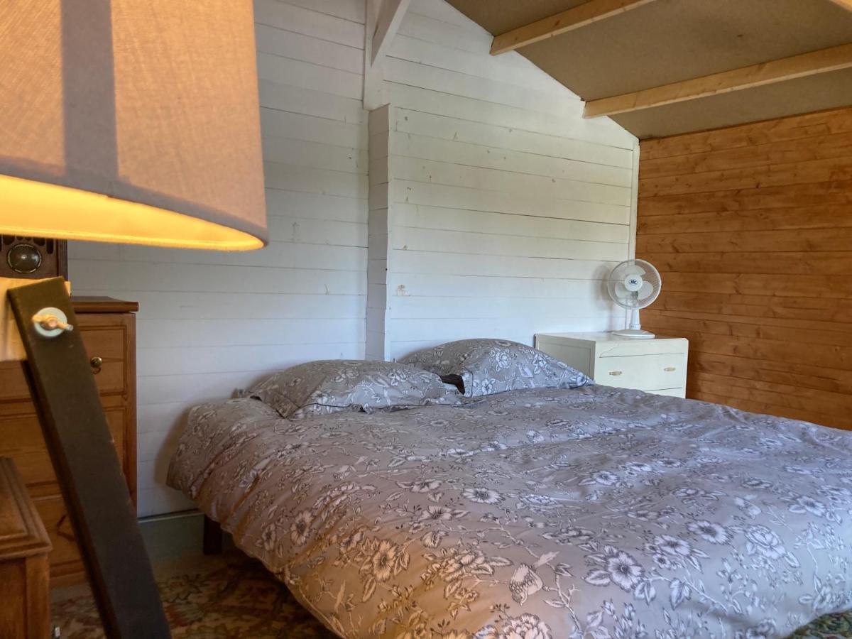 La Maison Charmante D'Elisabeth Saint-Ybard Esterno foto