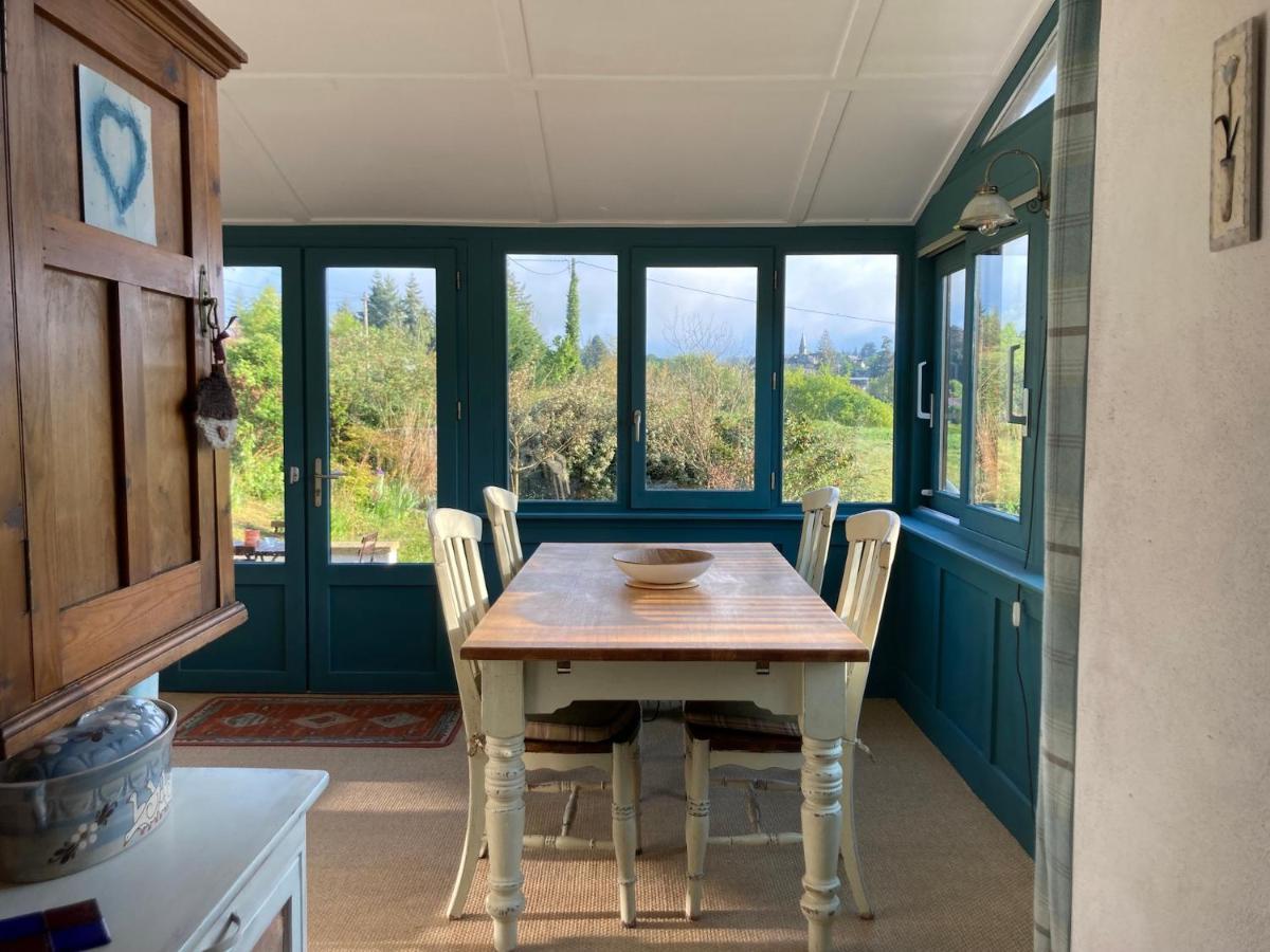 La Maison Charmante D'Elisabeth Saint-Ybard Esterno foto